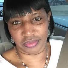 Afternoon you gorgeous lot! 🥰 Saturday has started much better thankfully  ☺️ Whipped Ice Latte and an afternoon in the hair dressers having my  holiday hair done 💇‍♀️ How's your weekend going?