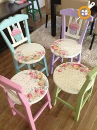 57 Adet Ahsap Sandalye Boyama Ornekleri Evde Sandalye Boyama Adet Ahsap Boyama Evde Ornekler In 2020 Shabby Chic Chairs Decoupage Furniture Furniture Makeover