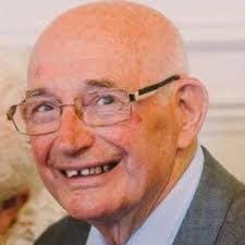 Jeannette Lamb's Instagram, Twitter & Facebook