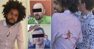 Dominik feri kritizuje lubomíra volného za nenošení roušky ve sněmovně. Feriho Kamarady Jsem Jen Odtrhaval Od Syna Haji Se Jeden Z Utocniku Ranu Na Zadech Ma Poslanec Pry Od Parapetu Blesk Cz