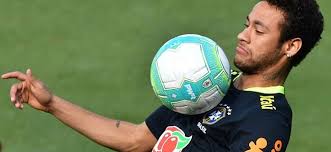11 Teknik Mengontrol Bola Datar Lambung Di Sepakbola