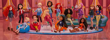 Ralph breaks the internet features new designs for classic disney princesses, and the filmmakers had a lot of fun coming up with outfits. Ralph Breaks The Internet Ultimate Fashion Doll Pack Hasbro Pulse