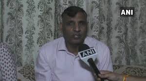 Bhuvneshwar kumar singh is an indian international cricketer who plays all formats of the game. Ani Up On Twitter Meerut Father Of Cricketer Bhuvneshwar Kumar Says Our Team Is Strong We Have Good Batsmen Bowlers Bhuvneshwar Kumar Is A Strong Part Of The Team He Will Contribute In Making India