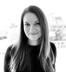 Julia Murray's Instagram, Twitter & Facebook