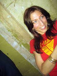 Andy samberg bonded with sandra oh and tracked down his mom's birth parents. The Sound Of Young America Chelsea Peretti On Standup Comedy Maximum Fun