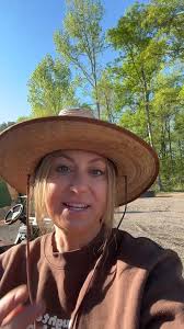 Drop us some ideas for our bathroom! 🌼