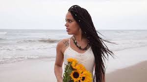 Minutes after winning the world series, houston astros star shortstop carlos correa shocked his girlfriend, daniella rodriguez, and a national tv audience when he pulled a ring box from his back pocket, dropped to. Eliane Correa La Evolucion Orchestra Livestream Youtube