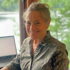 Story Telling Podcast Also Offering Online Writing Classes