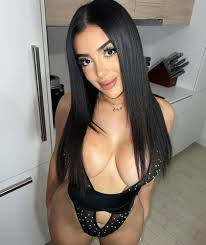 Sarah escort from Bali - EscortHub