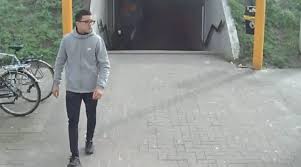 From 96 house rentals to 24 villa rentals, find a unique house rental for you to enjoy a memorable. Video Opsporing Naar Overvaller Achter Station Waregem Waregem1