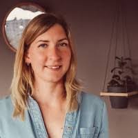 Isabella Dietrich's Instagram, Twitter & Facebook