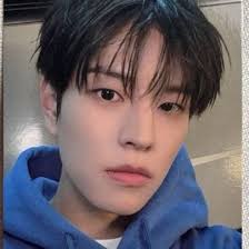 Received my Do It albums. I'm happy with my pulls. Thank you so much sis  @seonskz napauwi naten si Seungmin at Seungchan. 🩷 #kamsahallyumerchhaven