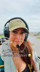 Fueled up, briefed up, belted up, and taxiing up to the hold short. Let’s  do dis! 🙌 Yes yes, before all the comments come flooding in…I tightened  that shoulder harness 😂#pilot #aviation #mentor ...