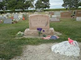 Select from premium james dean of the highest quality. James Dean Grave Of A Famous Person On Waymarking Com