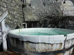 I bagni vecchi rappresentano il più antico dei complessi termali della zona. La Poccia Bagni Vecchi Bormio Picture Of Terme Bagni Vecchi Valdidentro Tripadvisor