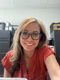 Lucia Peterson's Instagram, Twitter & Facebook