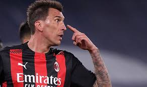 Çok uzun boylu nasıl ve kenan karaman ağırlığı ne kadar? Mario Mandzukic Milan Dan Ayrildi Yerelin Gundemi