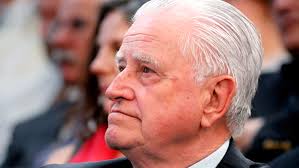 Homenaje al Dr. Eduardo Charreau