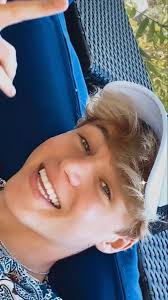 Pin By Esperanza Arciniega On Tiktok In 2020 Cute Boys Future Boyfriend Celebs