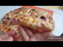 1 الطريقة الصحيحة لتحضير بيتزا الايطالية بالصلصة البيضاء Pizza Italienne A La Sauce Blanche Youtube Pizzas Quiche Pizza