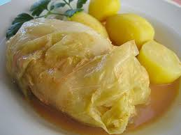 Kohlrouladen Gefullt Mit Hirse Von Vollwert Drauf Chefkoch Kohlrouladen Lebensmittel Essen Hirse