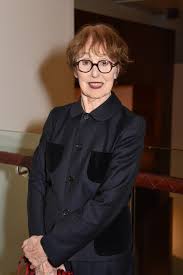 Learn how rich is she in this year and how she spends money? Una Stubbs Looks Beautiful At 82 And Is A Mother Of Three Grown Up Sons Inside The Till Death Us Do Part Star S Family