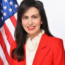 Heidi Hinkle's Instagram, Twitter & Facebook