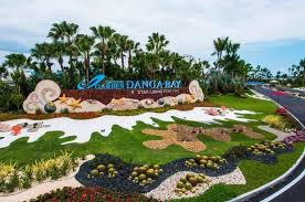 Terletak di lokasi paling selatan dalam malaysia, kini makin banyak tempat menarik di johor bahru yang ditawarkan untuk pengunjung. Wow 17 Tempat Menarik Di Johor Bahru Tiada Di Negeri Lain Wajib Anda Sekeluarga Kunjungi Ammboi