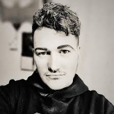 EXCITING NEWS ARTWORK REVEAL! My new summer single 'Feel This Love' is  dropping