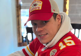 falmouthstartline #springfieldrunningcenter #asics #falmouthstartingline  #falmouth ⛵️7mile run/walk this morning at the 52nd running of the Falmouth  Road Race!