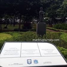 Taman cattleya atau dikenal juga sebagai taman tomang merupakan sebuah objek wisata alam di tengah kawasan jakarta barat yang padat. Taman Cattleya Tempat Yang Sangat Sejuk Dan Nyaman