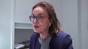 Témoins ou acteurs, quel rôle pour les chroniqueurs politiques ? |