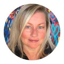 Romina Soria's Instagram, Twitter & Facebook