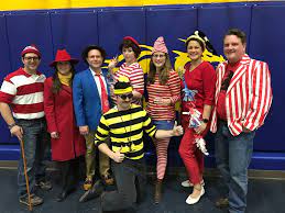 Enjoy an entertaining trivia nights with this cool presentation! Debbie Monterrey On Twitter Trivia Night Smos 90s Theme We Won For Where S Waldo Carmen San Diego Table