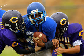 Koco 5 looks at the protocols in place for student safety after young oklahoma football players died from injuries they suffered on the field. Youth Football Linked To Long Term Brain Damage In Nfl Players Us News