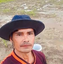 น้องรัก แฟนเพจ