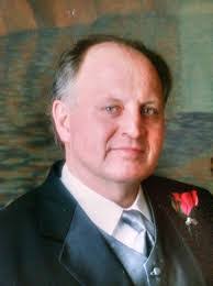 Elizabeth Peffer's Instagram, Twitter & Facebook