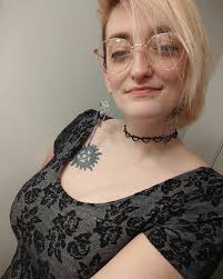 Reese Lillian Vaughn (@myninjagiraffe) • Instagram photos and videos