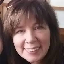 Tara Cleland's Instagram, Twitter & Facebook