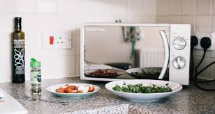Apa bedanya oven, microwave, microwave grill dan microwave oven? Sering Tertukar Inilah 8 Perbedaan Oven Dan Microwave Blog Ruparupa