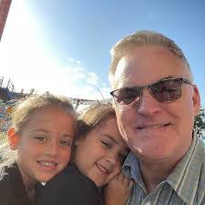 Laura Merrell's Instagram, Twitter & Facebook