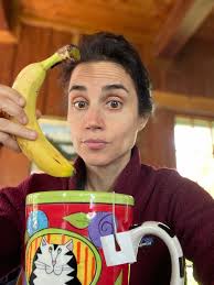 𝐈𝐌𝐀𝐆𝐈𝐍𝐄 𝐈𝐅 Let's imagine for a second that a Very Big Fancy Woman  of Horn had just been exposed for sending Vagina Pics that all of her  students and colleagues had known