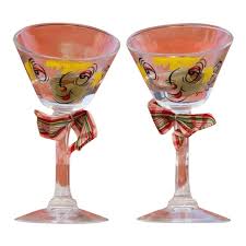 The glass bending technologies today are: Beau Brummel Tipsy Cocktail Glass Set Of Two Chairish