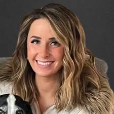 ➡ I entered the month of May as a fiancé and a manager. ➡ And I kicked off  June as a wife and a director. In the last 30 days my life