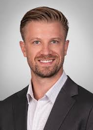 Luke Stone's Instagram, Twitter & Facebook