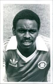 Something that seems to have passed us by in the past couple of weeks is  the recent death of ex-Wire player Alan McInnes. Alan played for Sale RU  Club until he signed