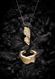 Black And Gold Jewelry Stand Josh Caudwell On Black Gold Jewelry Jewelry Photography Photo Jewelry
