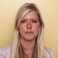 Cindy Crone's Instagram, Twitter & Facebook