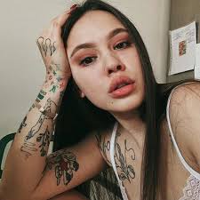 Angelika Fox (leecotvgood)