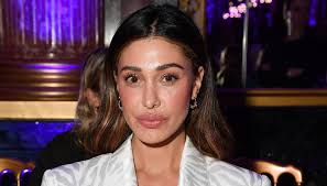 Belen rodriguez instagram stories smash 4,618 views. Belen Rodriguez Makes Fun Of Stefano De Martino On Instagram